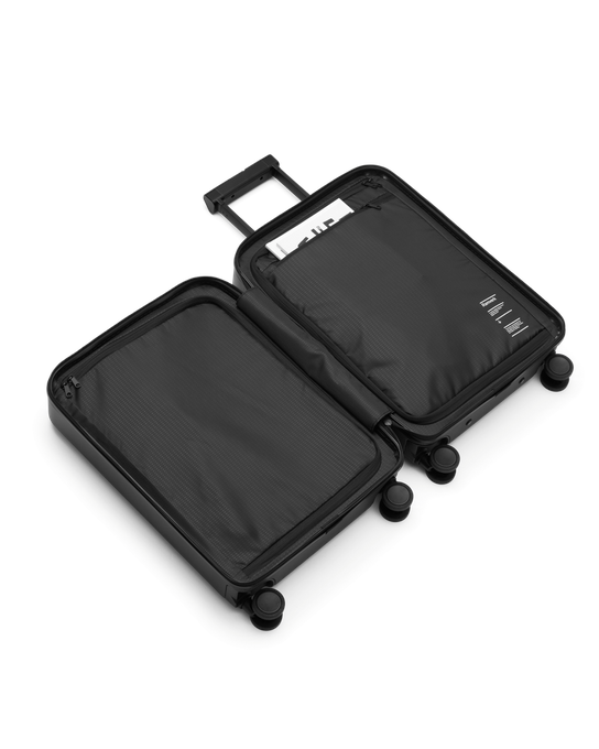 Cestovný kufor Db Ramverk Carry-on Black Out - 2024/25