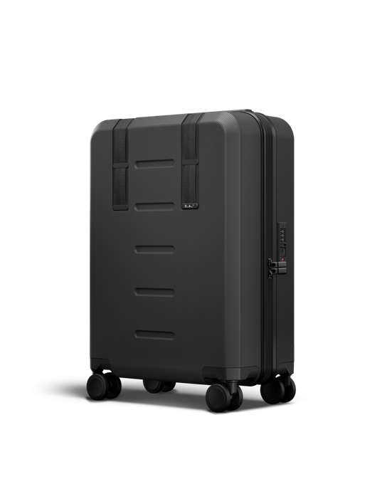 Cestovný kufor Db Ramverk Carry-on Black Out - 2024/25